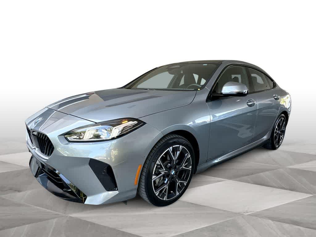 Thumbnail: 2025 BMW 2 Series - 4