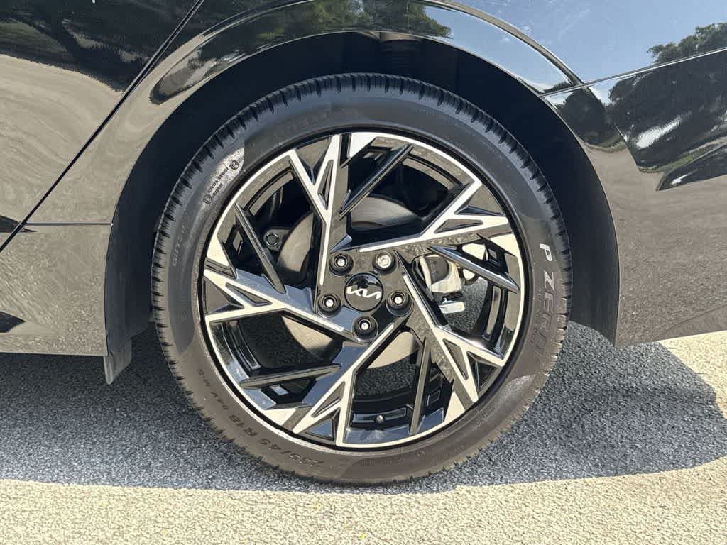 Thumbnail: 2025 Kia K5 - 11