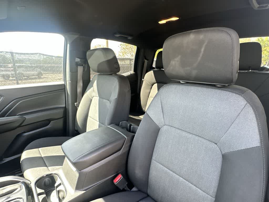 Thumbnail: 2023 Chevrolet Colorado - 14