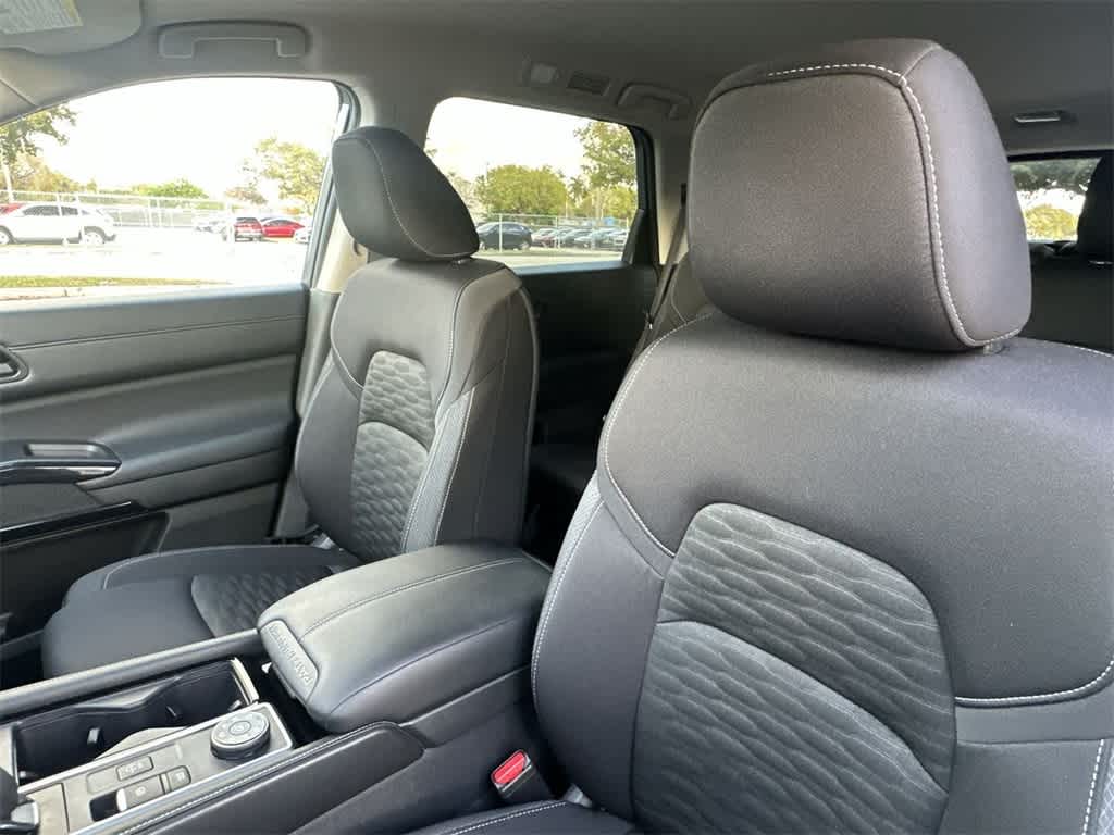 Thumbnail: 2025 Nissan Pathfinder - 14