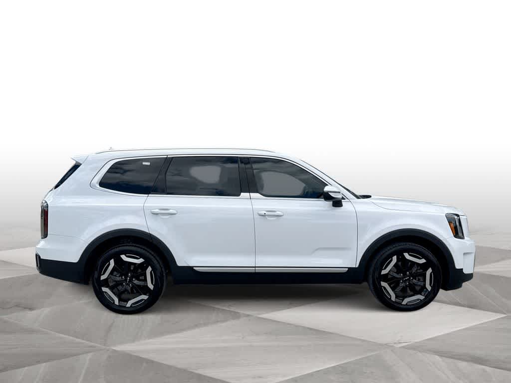 Thumbnail: 2024 Kia Telluride - 9