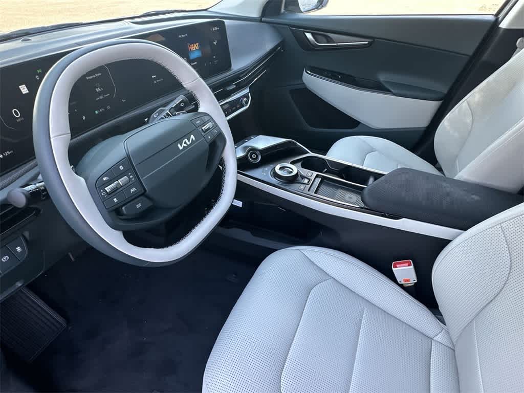 Thumbnail: 2025 Kia EV6 - 13