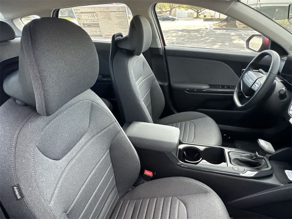 Thumbnail: 2025 Kia K4 - 27