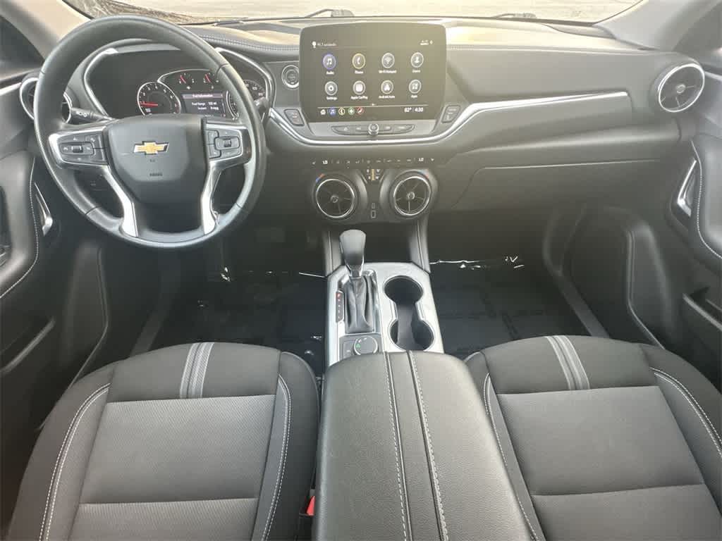 Thumbnail: 2025 Chevrolet Blazer - 25