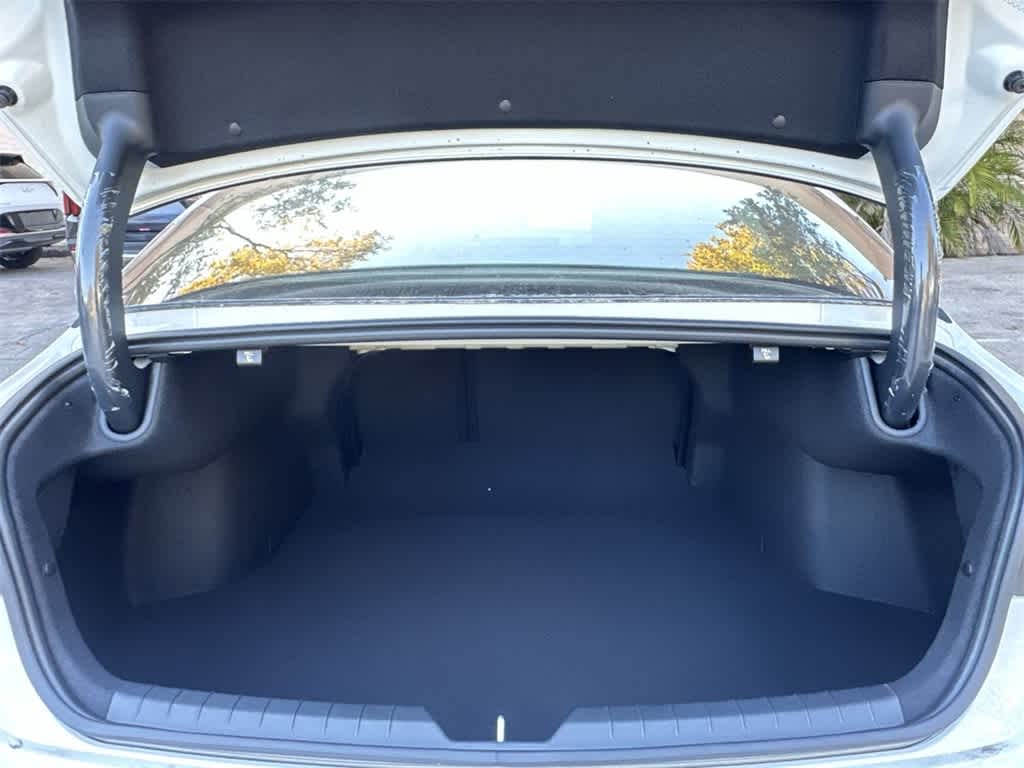 Thumbnail: 2026 Kia K5 - 25