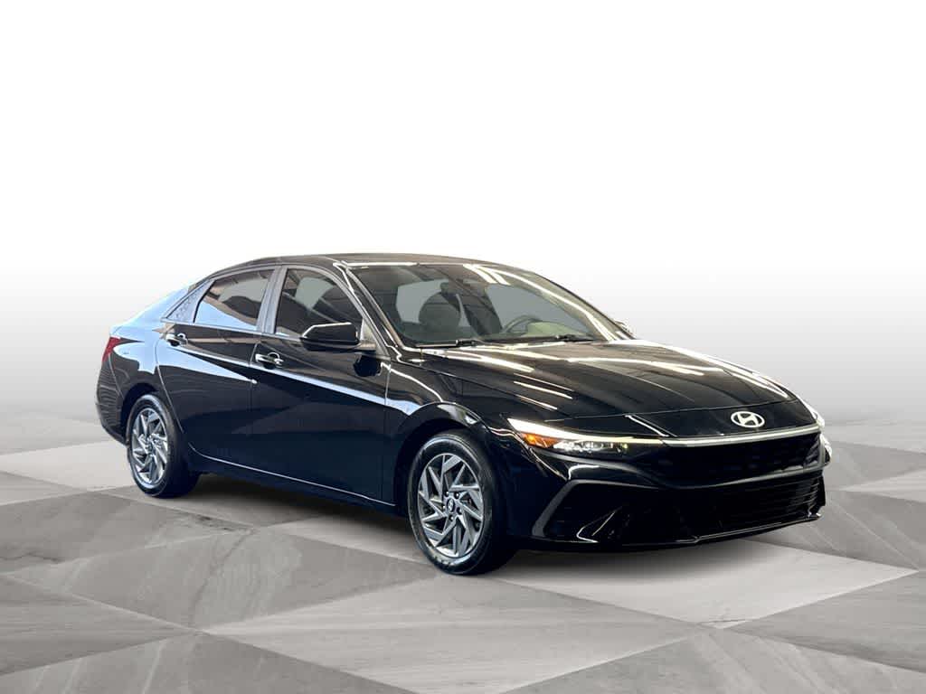 Thumbnail: 2024 Hyundai Elantra - 2