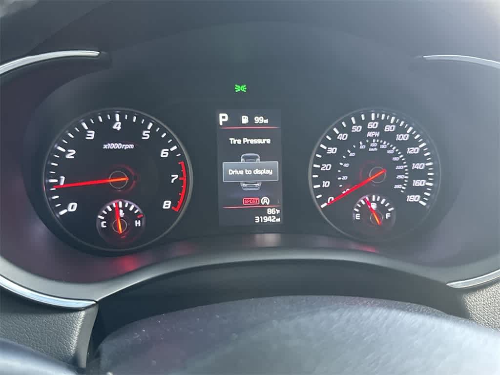 Thumbnail: 2022 Kia Stinger - 16