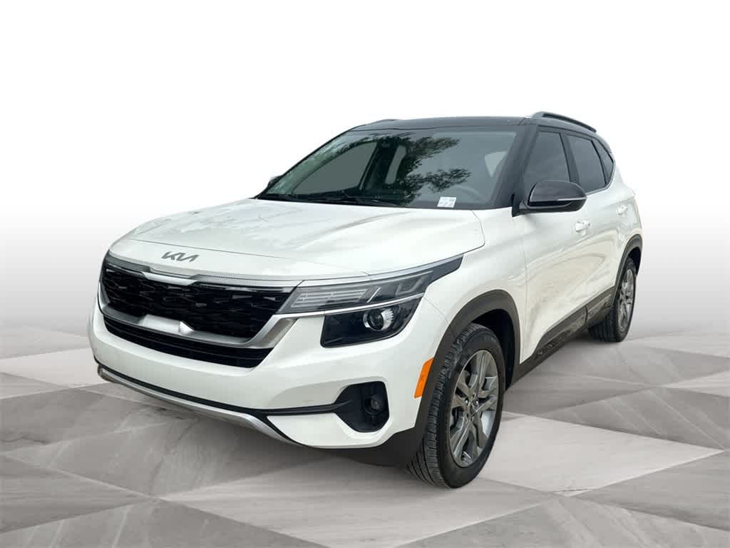 Thumbnail: 2022 Kia Seltos - 2