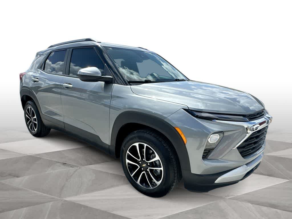 Thumbnail: 2025 Chevrolet TrailBlazer - 2