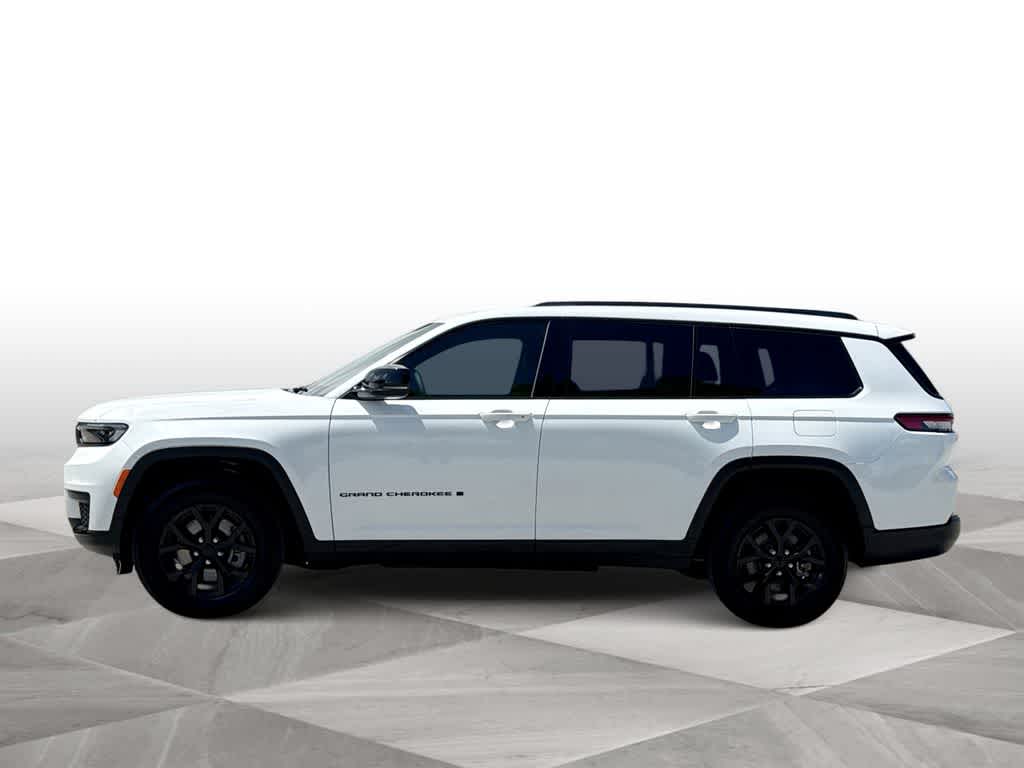 Thumbnail: 2024 Jeep Grand Cherokee L - 4