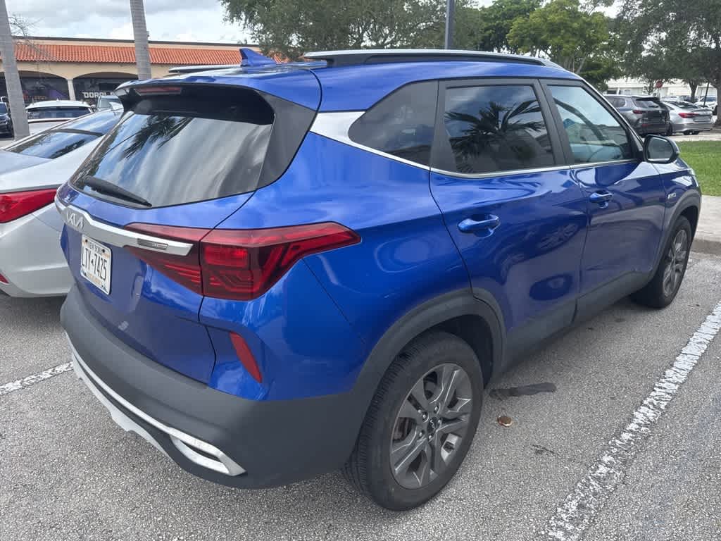 Thumbnail: 2022 Kia Seltos - 5