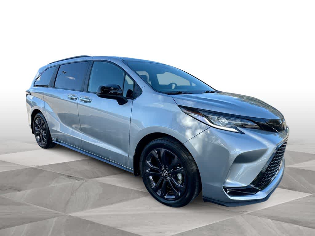Thumbnail: 2025 Toyota Sienna - 2