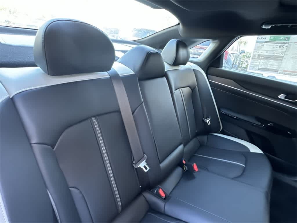 Thumbnail: 2026 Kia K5 - 26