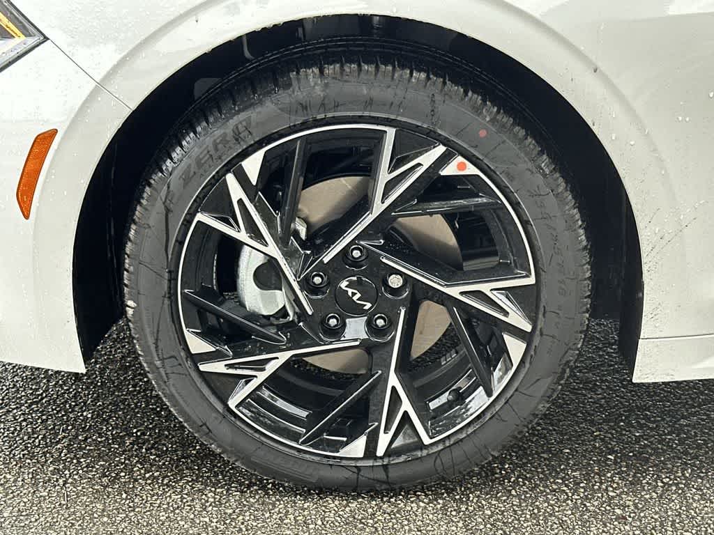 Thumbnail: 2026 Kia K5 - 11