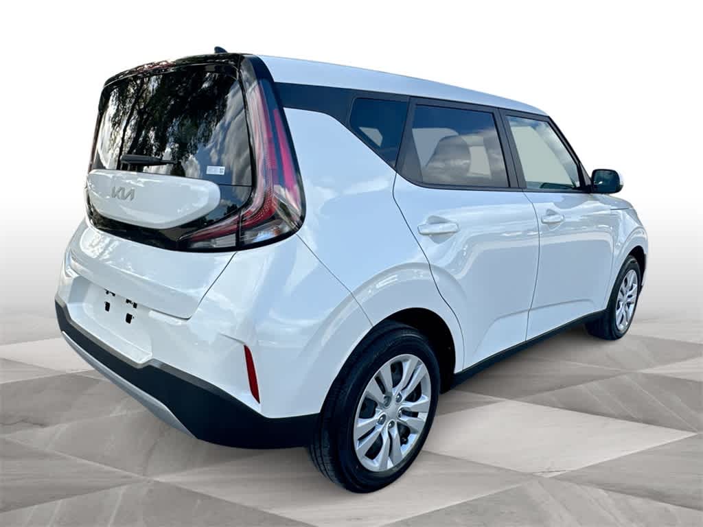 Thumbnail: 2023 Kia Soul - 8
