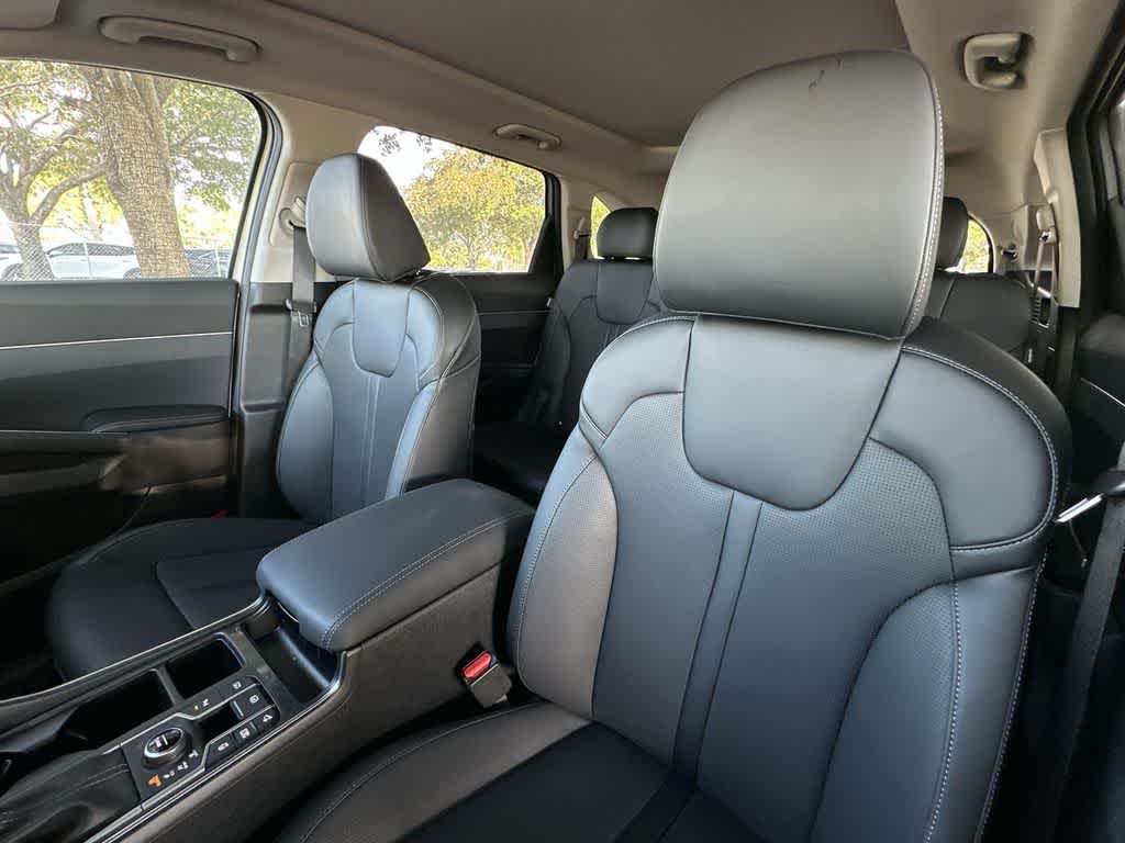 Thumbnail: 2026 Kia Sorento - 14