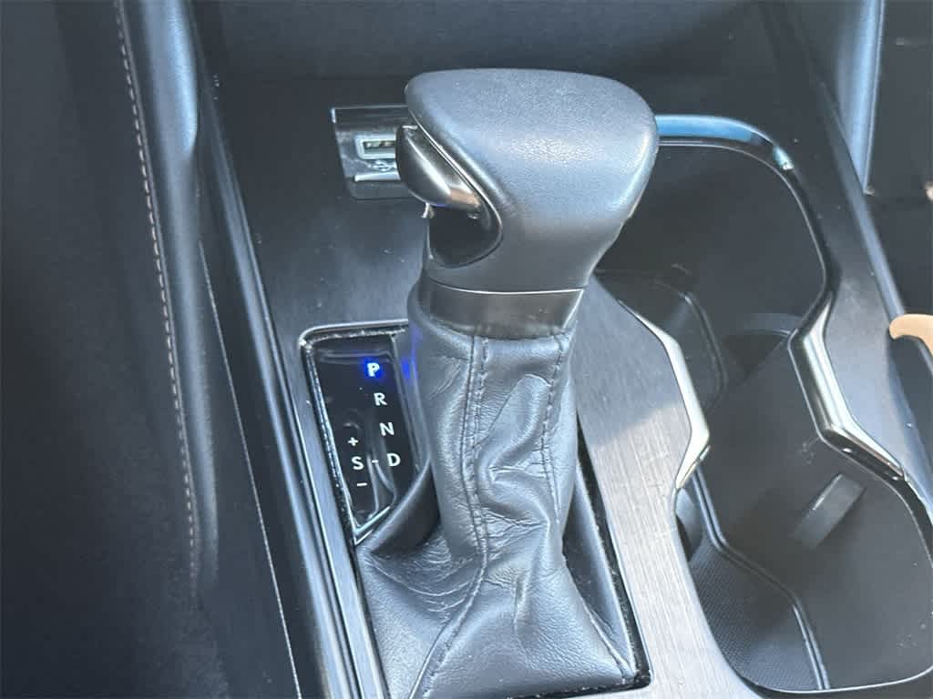 Thumbnail: 2023 Lexus ES - 21