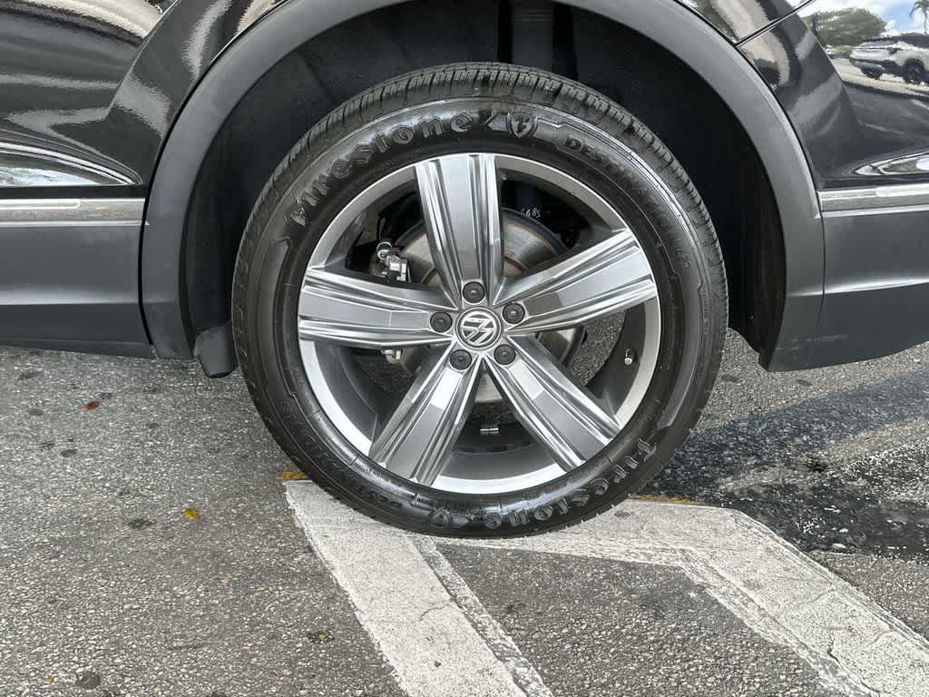 Thumbnail: 2020 Volkswagen Tiguan - 10