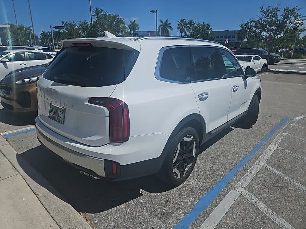 Thumbnail: 2023 Kia Telluride - 12