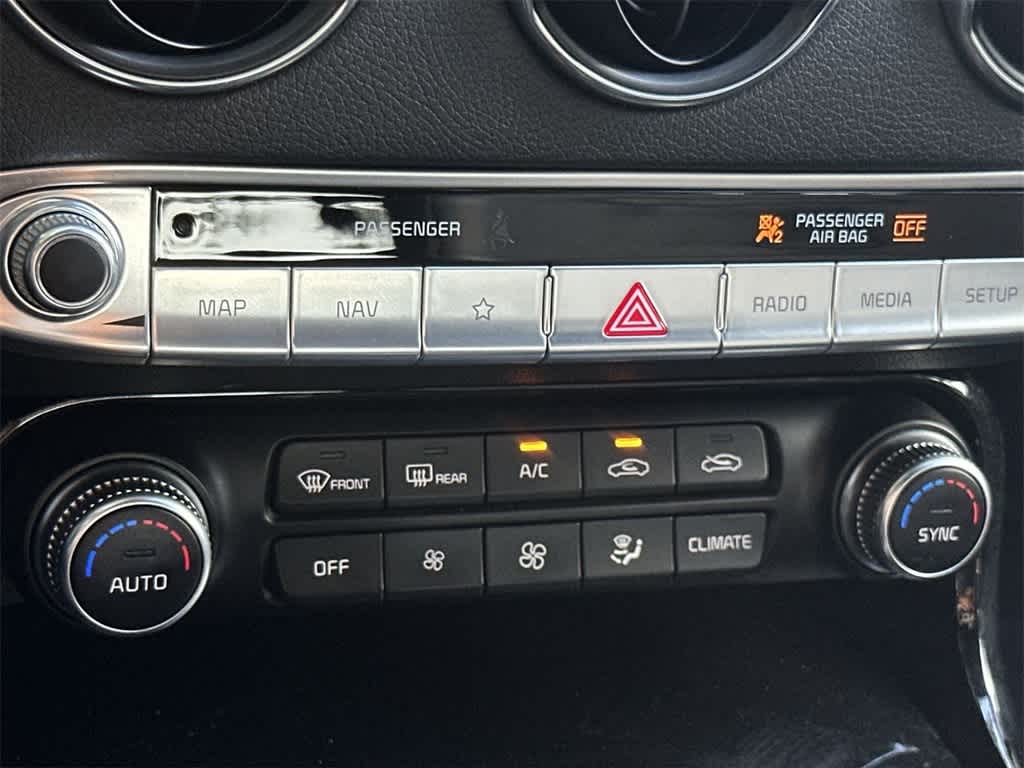 Thumbnail: 2022 Kia Stinger - 20