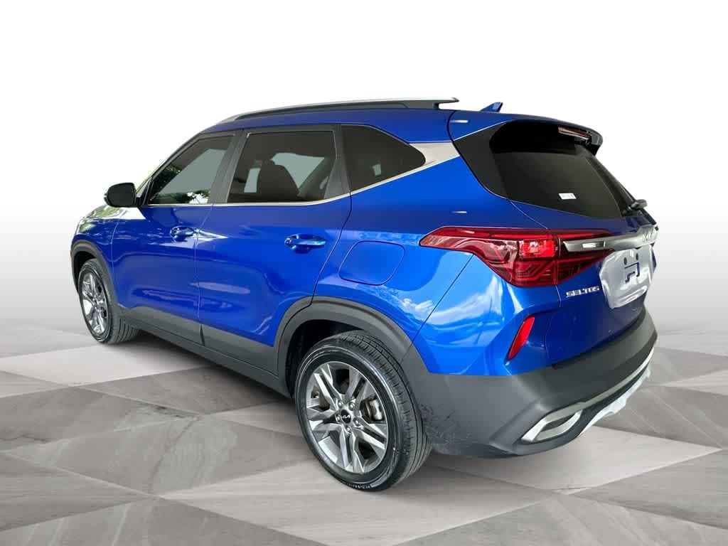 Thumbnail: 2023 Kia Seltos - 6