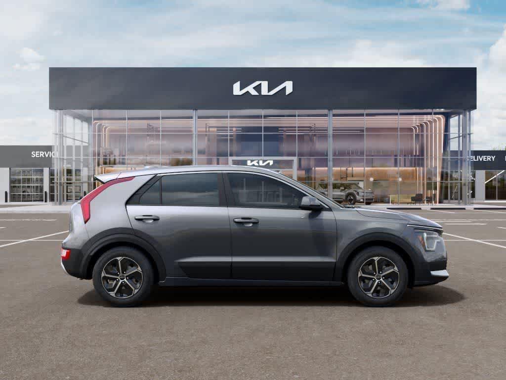 Thumbnail: 2026 Kia Niro - 7