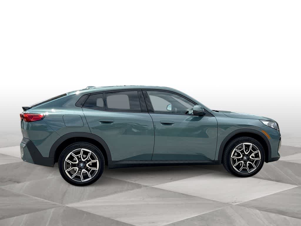 Thumbnail: 2025 BMW X2 - 9
