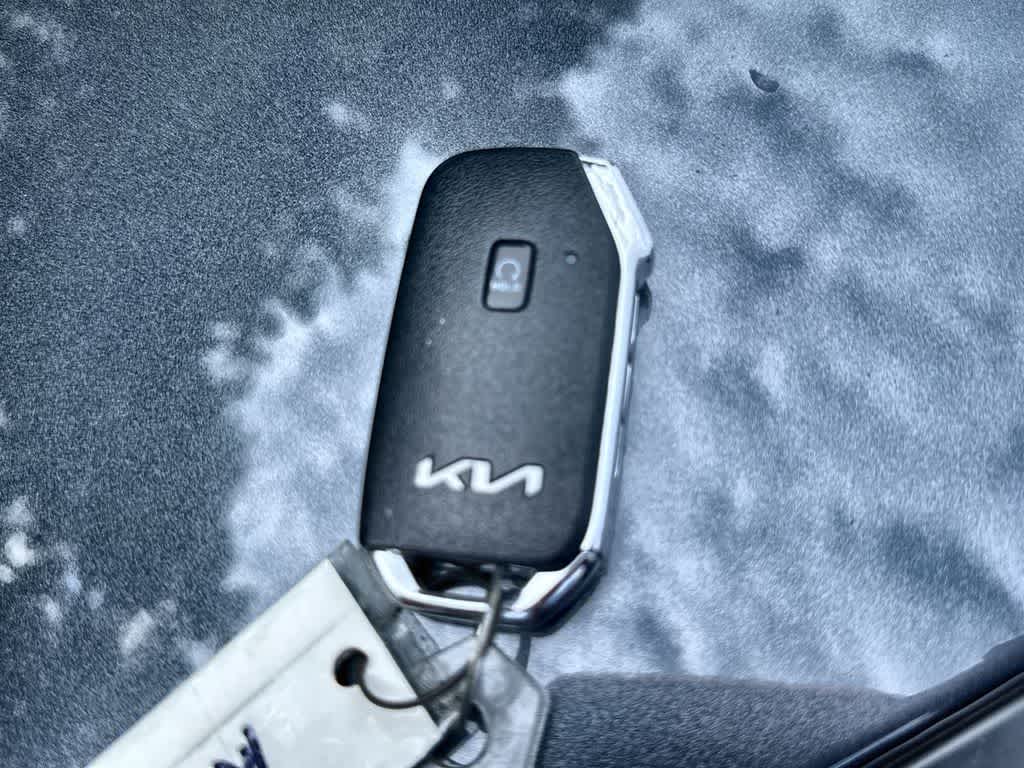 Thumbnail: 2023 Kia Forte - 28