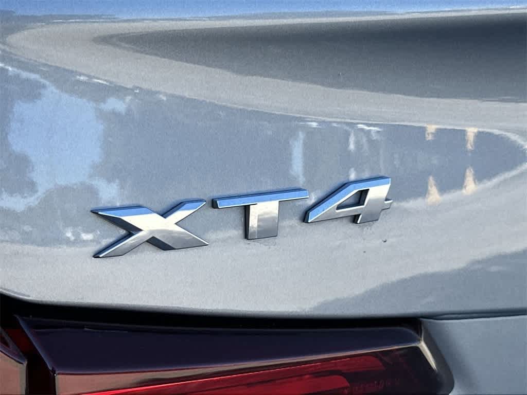 Thumbnail: 2025 Cadillac XT4 - 10