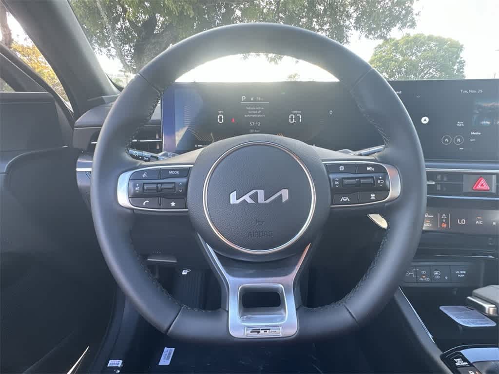 Thumbnail: 2026 Kia K5 - 15