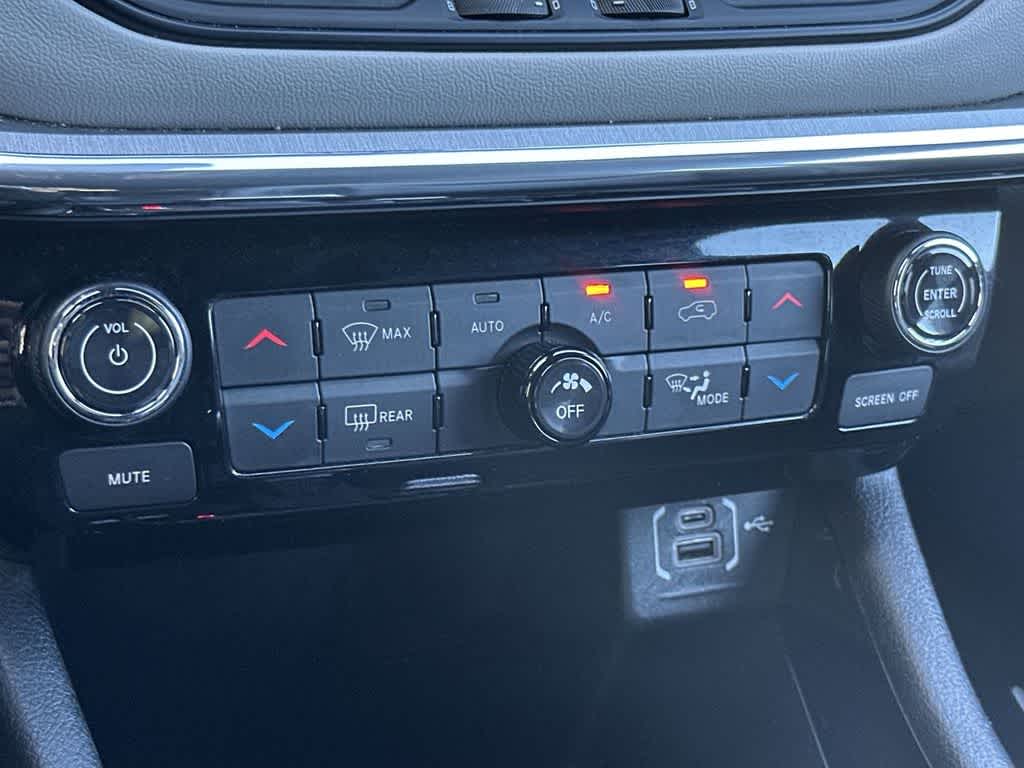 Thumbnail: 2024 Jeep Compass - 20