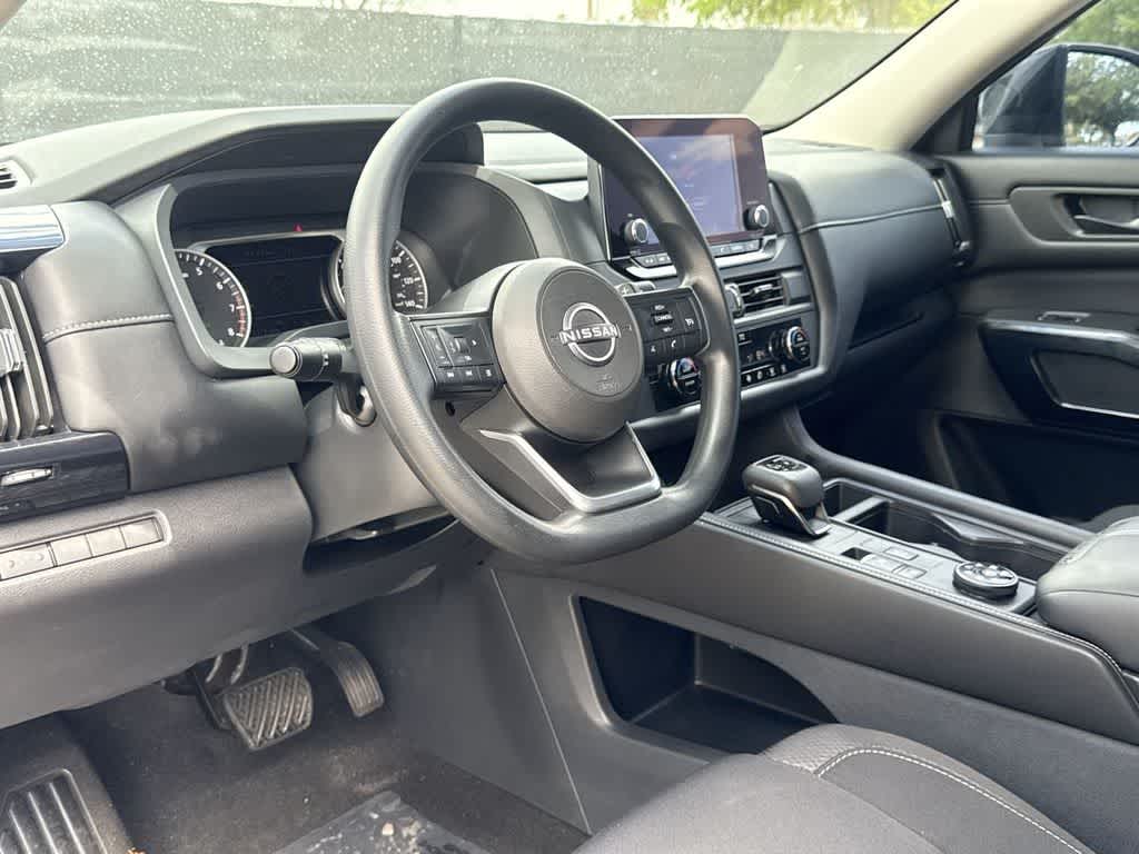 Thumbnail: 2024 Nissan Pathfinder - 13