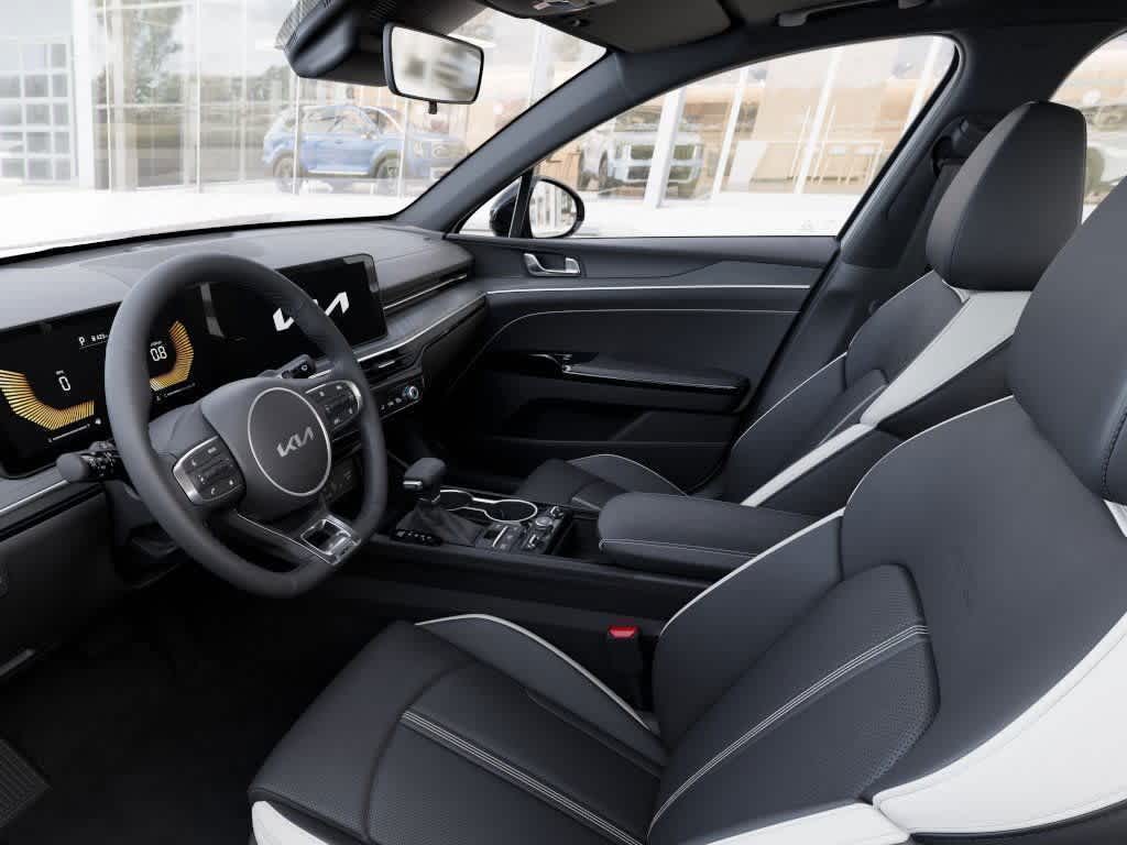 Thumbnail: 2026 Kia K5 - 17