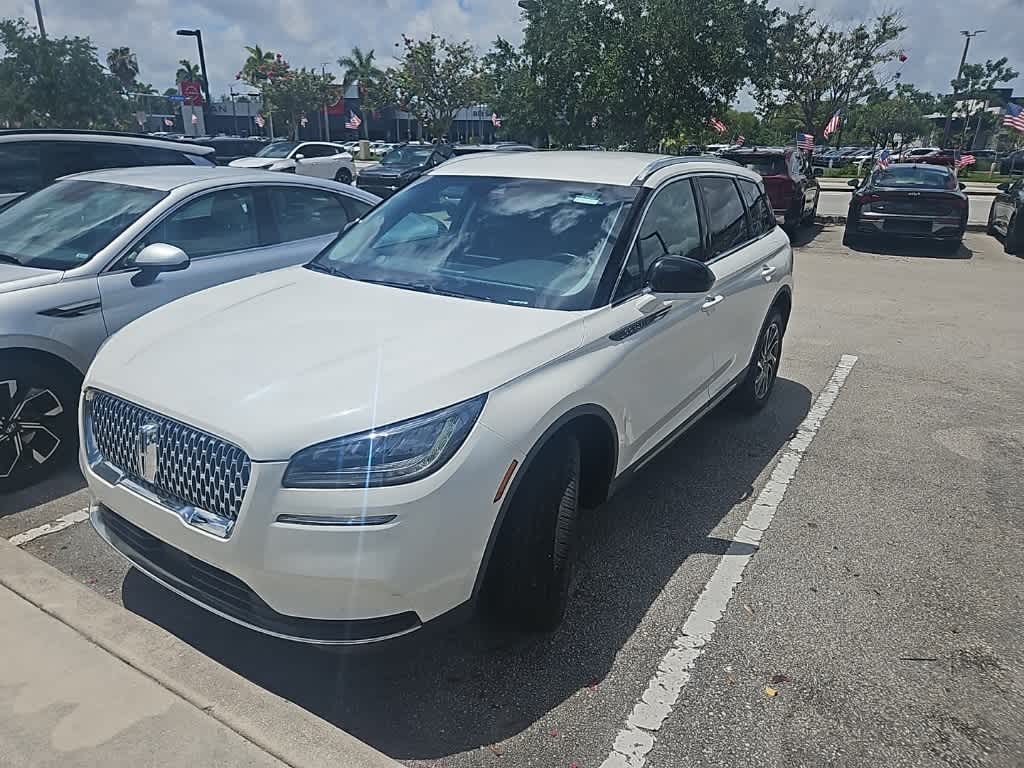 Thumbnail: 2021 Lincoln Corsair - 6