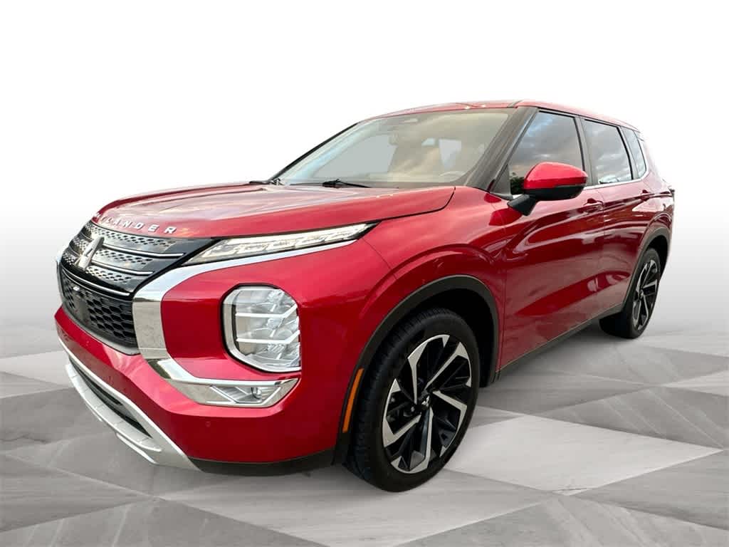 Thumbnail: 2023 Mitsubishi Outlander - 4