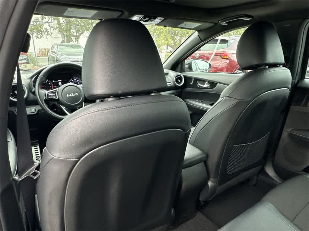 Thumbnail: 2024 Kia Forte - 22