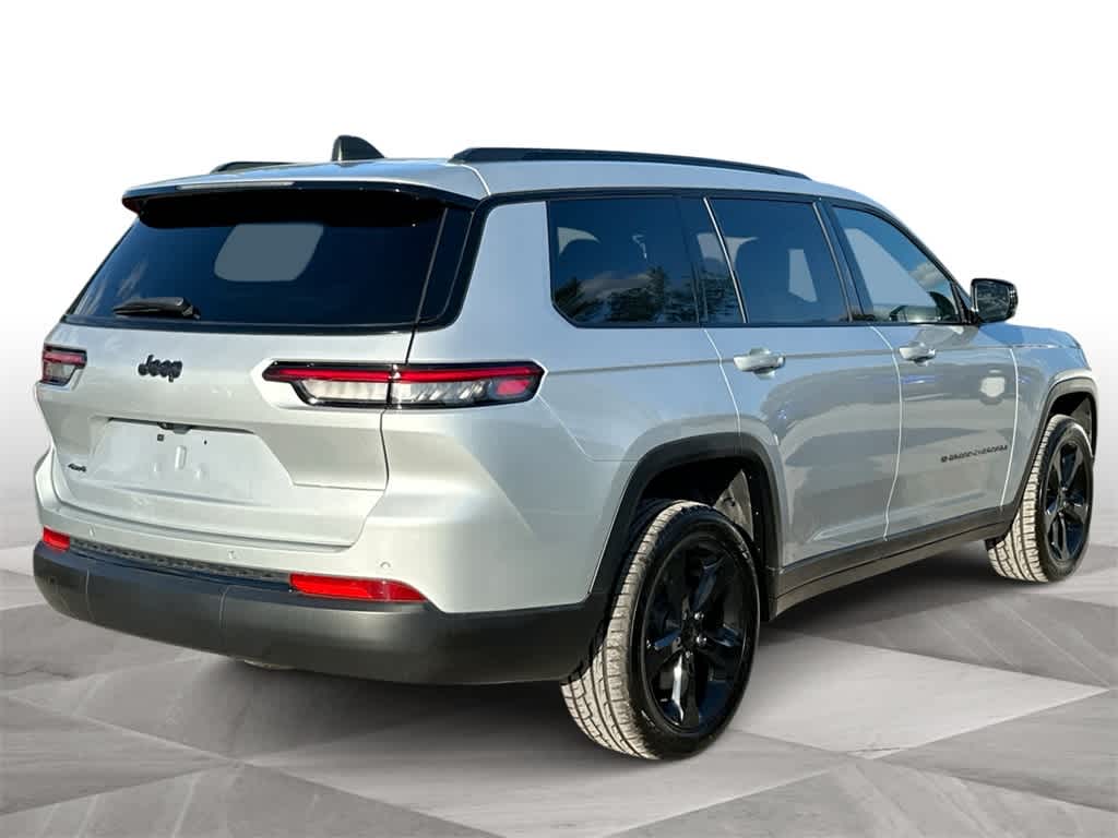 Thumbnail: 2023 Jeep Grand Cherokee L - 8