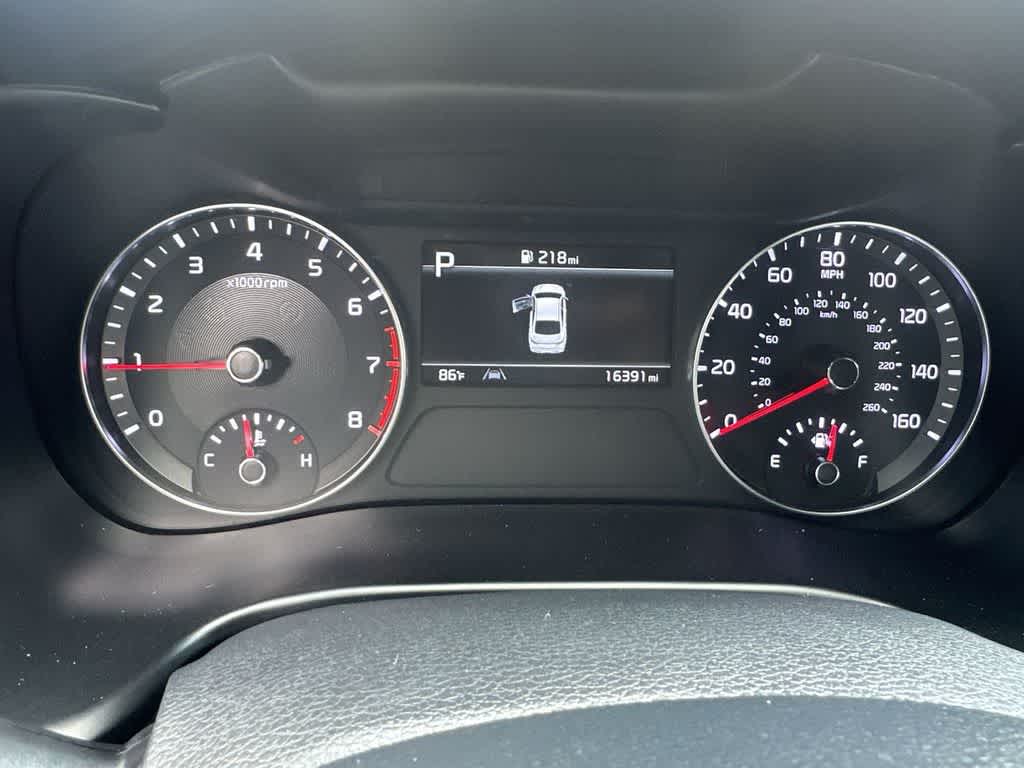 Thumbnail: 2022 Kia Forte - 16