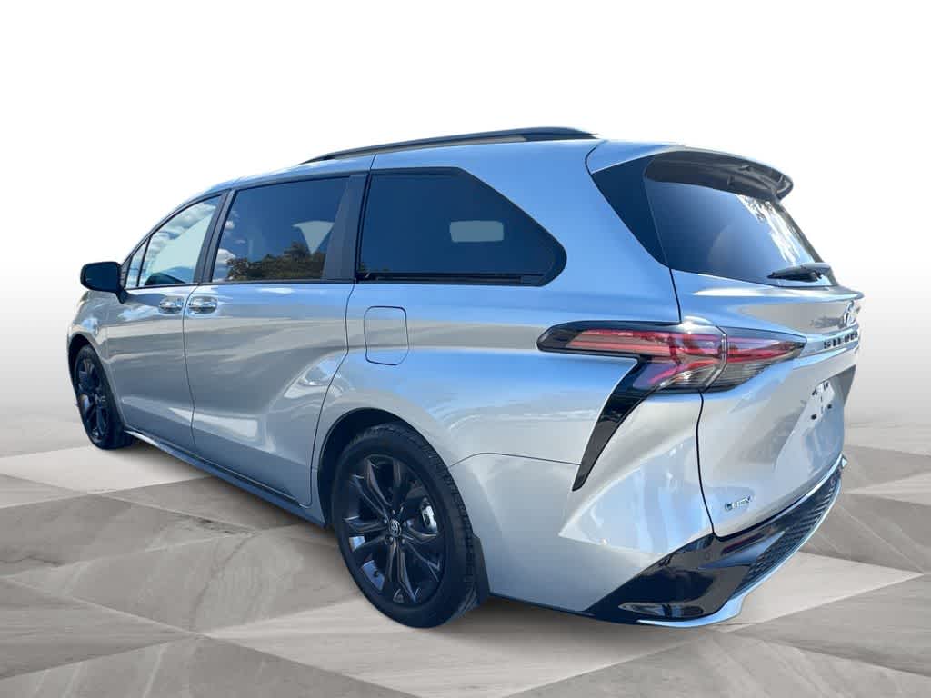 Thumbnail: 2025 Toyota Sienna - 6