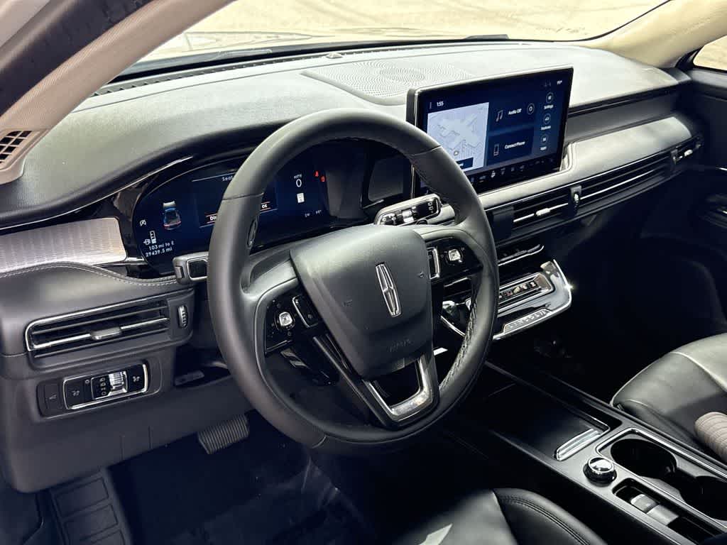 Thumbnail: 2023 Lincoln Corsair - 13