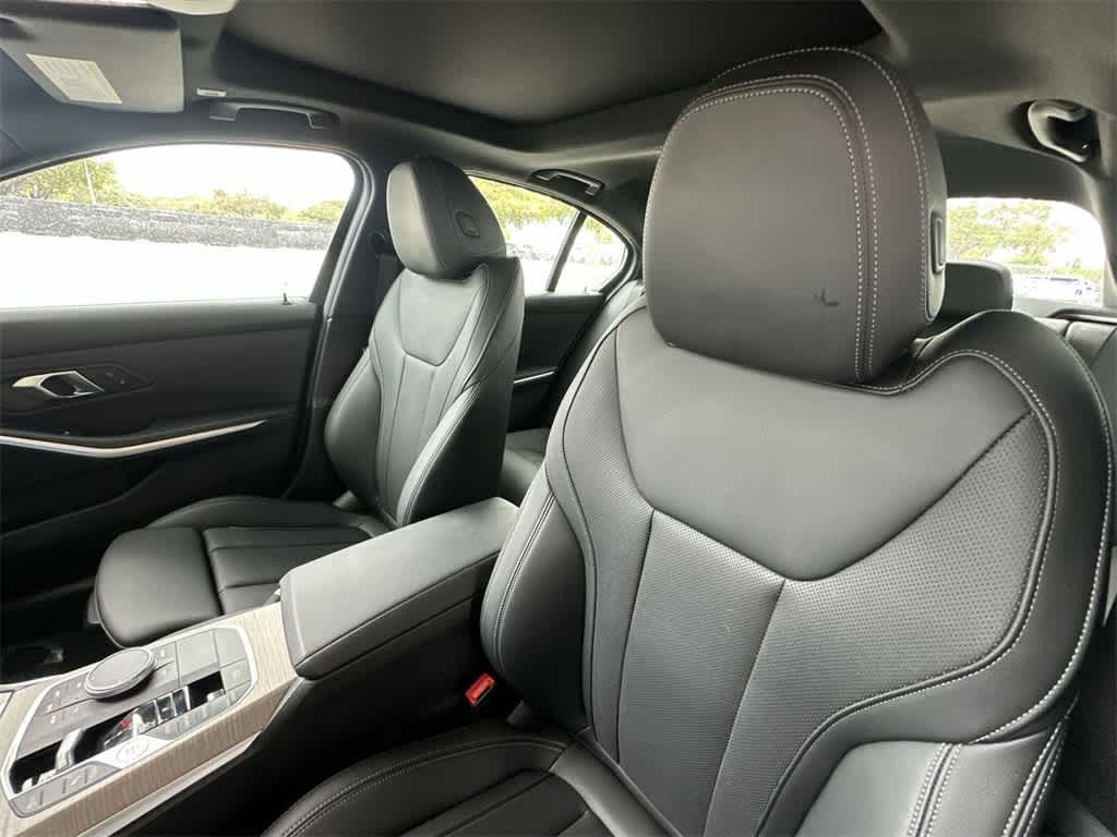 Thumbnail: 2025 BMW 3 Series - 14