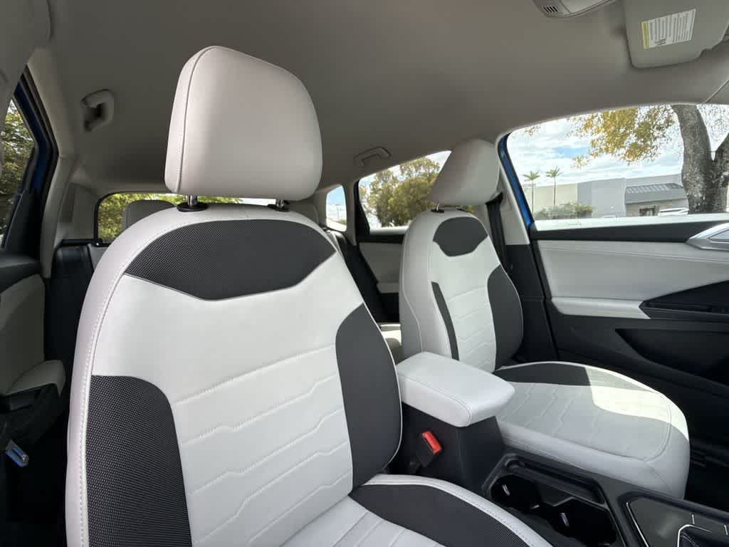 Thumbnail: 2025 Volkswagen Taos - 27