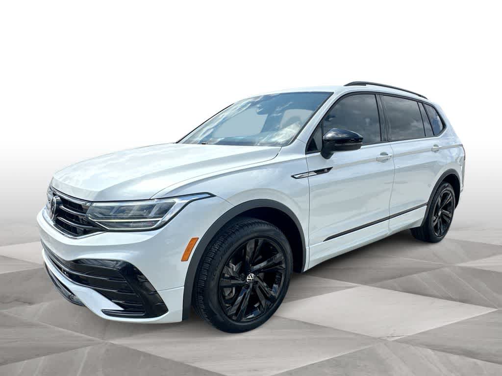 Thumbnail: 2023 Volkswagen Tiguan - 4