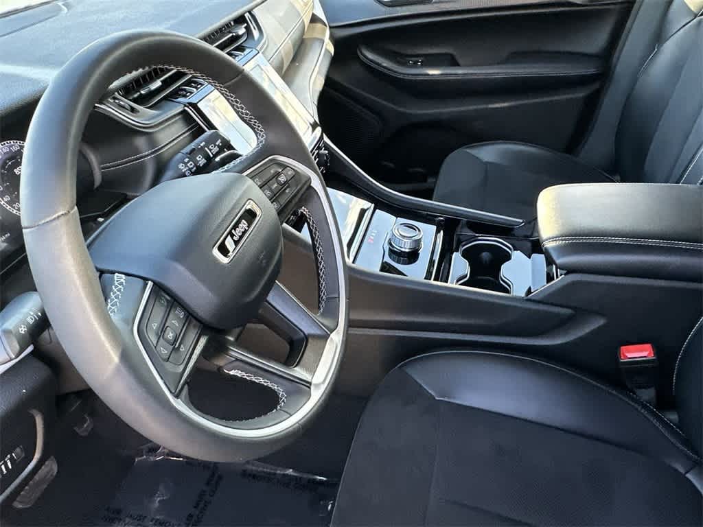 Thumbnail: 2023 Jeep Grand Cherokee L - 13