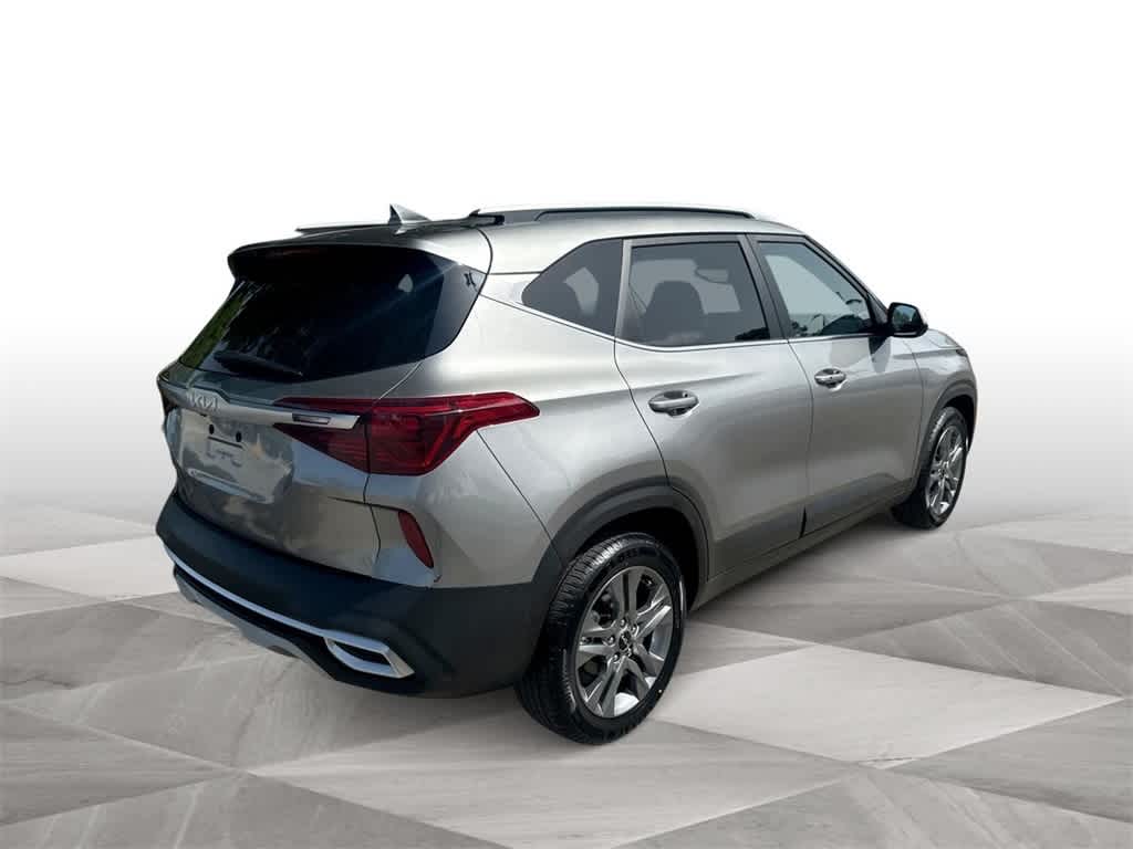 2023 Kia Seltos S 8