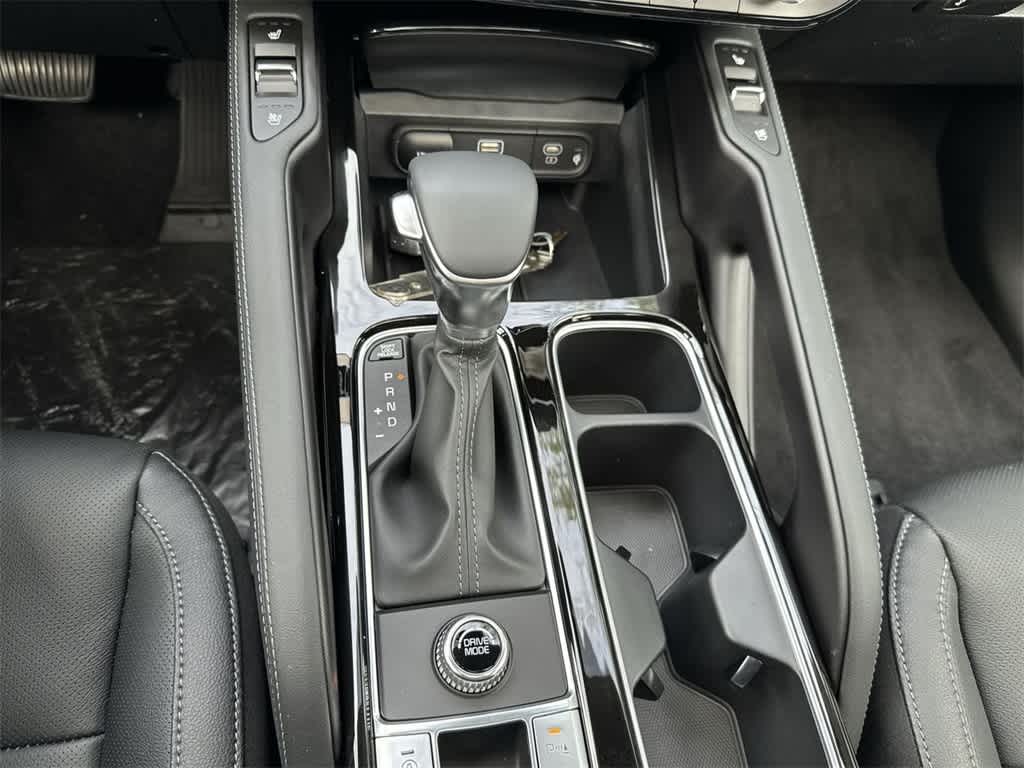 Thumbnail: 2025 Kia Telluride - 21