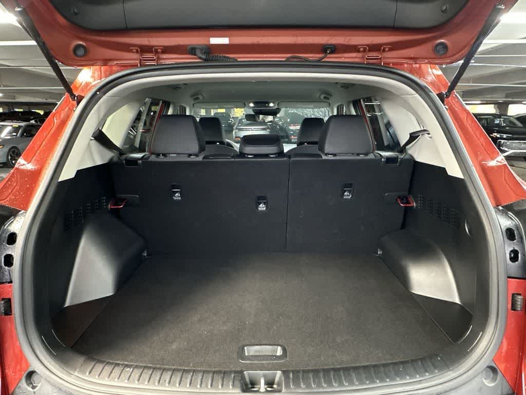 Thumbnail: 2023 Kia Seltos - 25