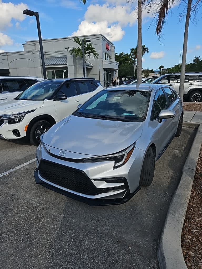 Thumbnail: 2023 Toyota Corolla - 4