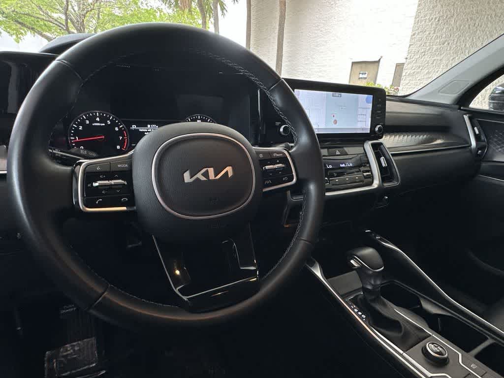 Thumbnail: 2023 Kia Sorento - 13