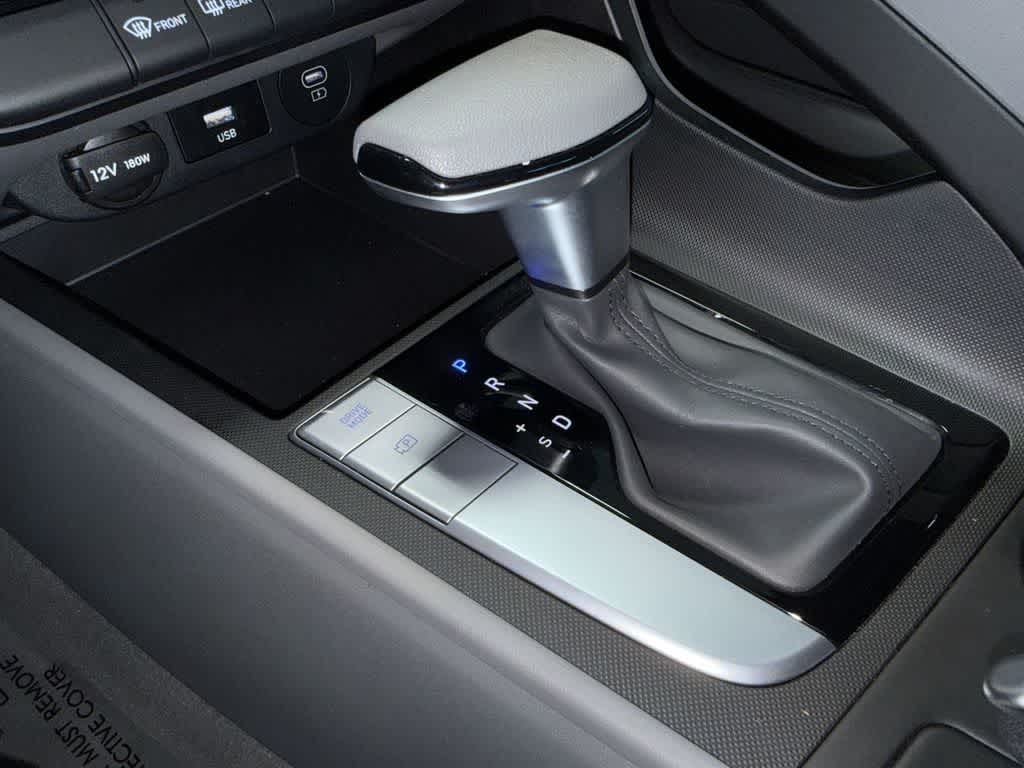 Thumbnail: 2024 Hyundai Elantra - 21